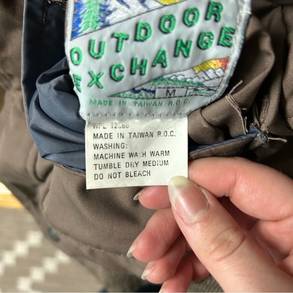 Vintage Outdoor Exchange Reversible Down Fill Puffer Vest - Picture 16 of 16